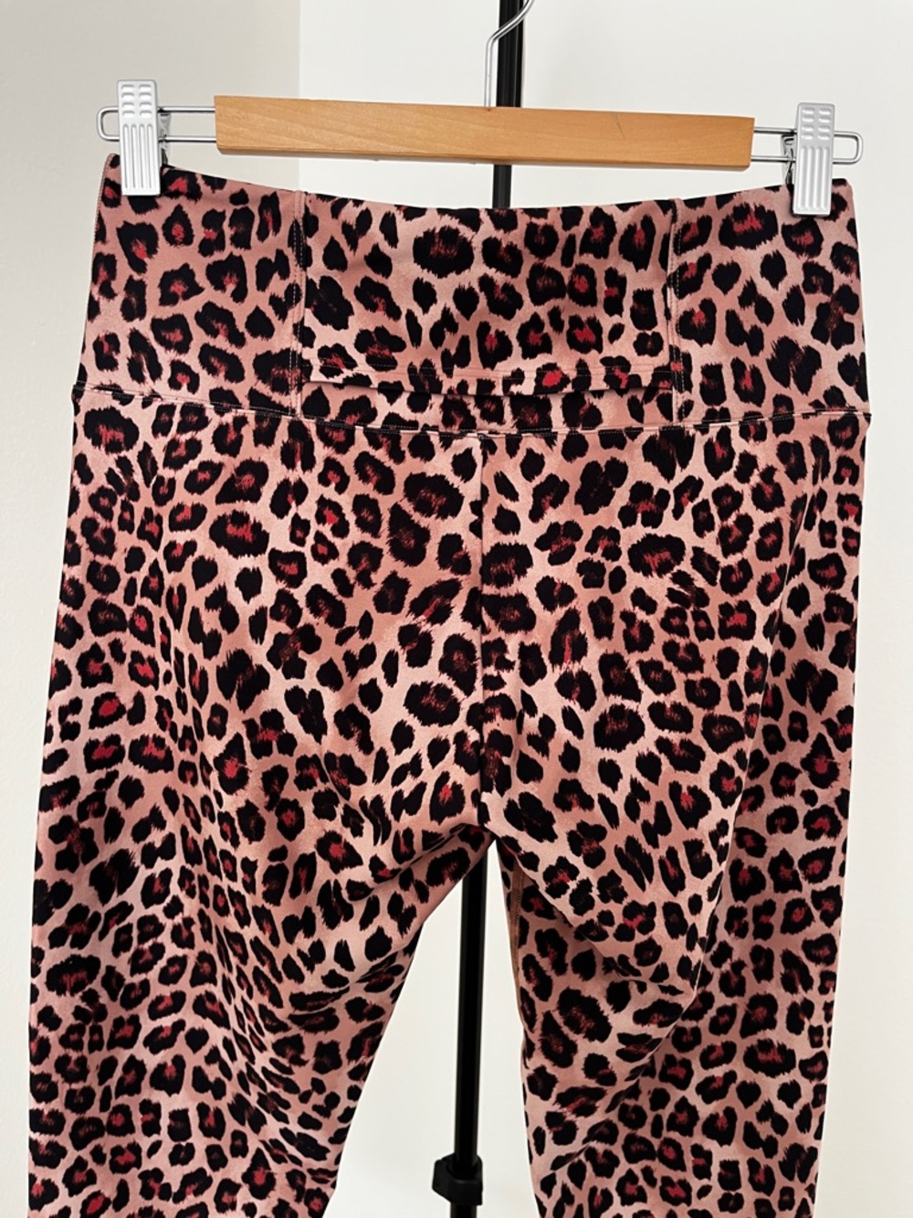 Summersalt Leopard Print Leggings | Chic Activewear | Yoga Pilates Gym - Picture 9 of 10